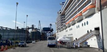 MSC Preziosa no Porto de Santos.