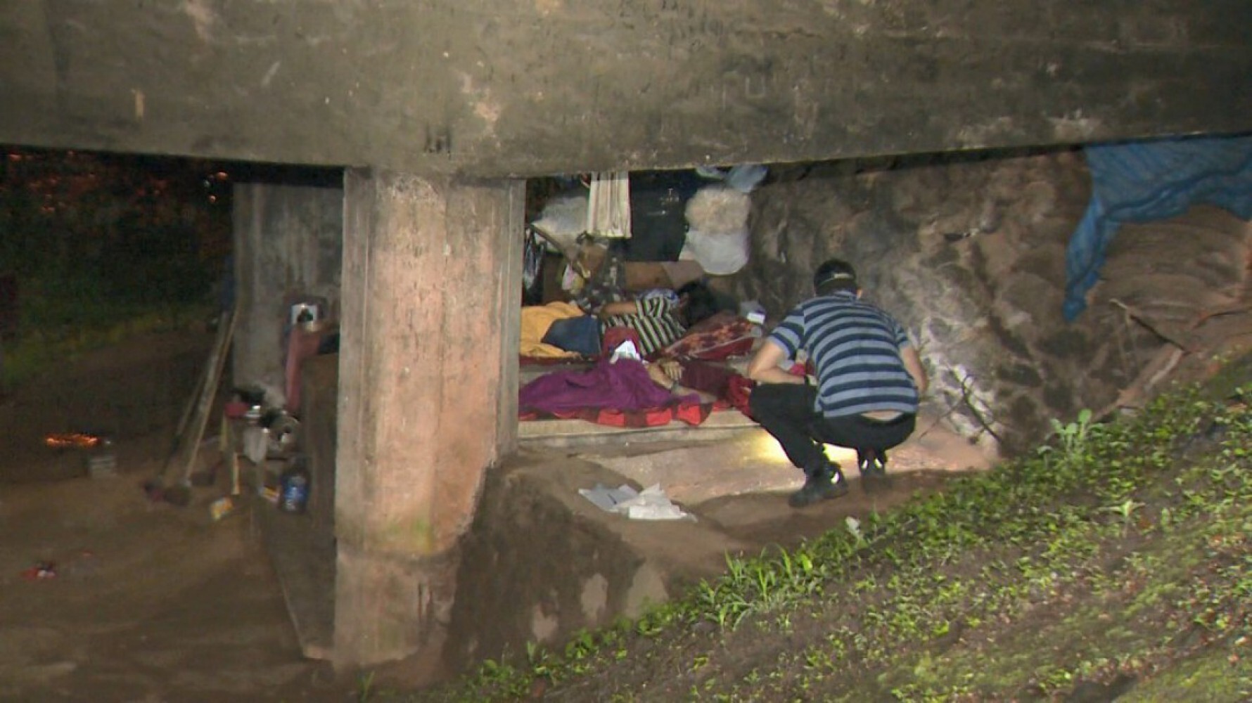 3 moradores de rua são mortos sob ponte no ES