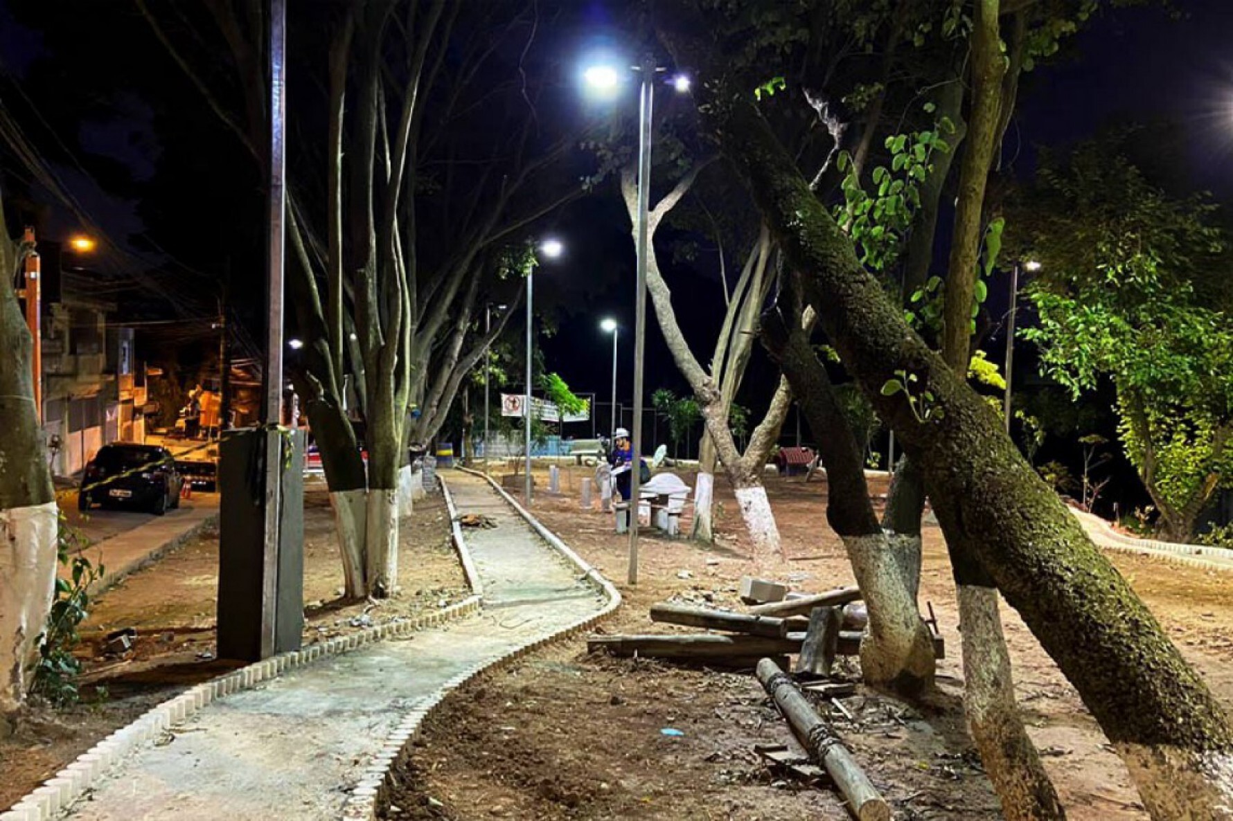 Praça de Taboão da Serra, na Grande SP, passou por revitalização
