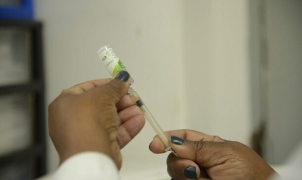Todos os postos aplicam primeira, segunda e doses adicionais contra a Covid; a vacinaão contra a gripe está liberada desde o dia 28