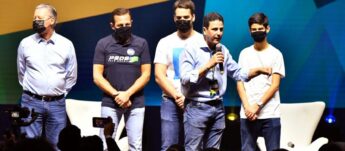 Filiados do PSDB em evento