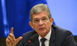 Joaquim Silva e Luna disse que a Petrobras não tem o monopólio no setor de combustíveis desde 1997