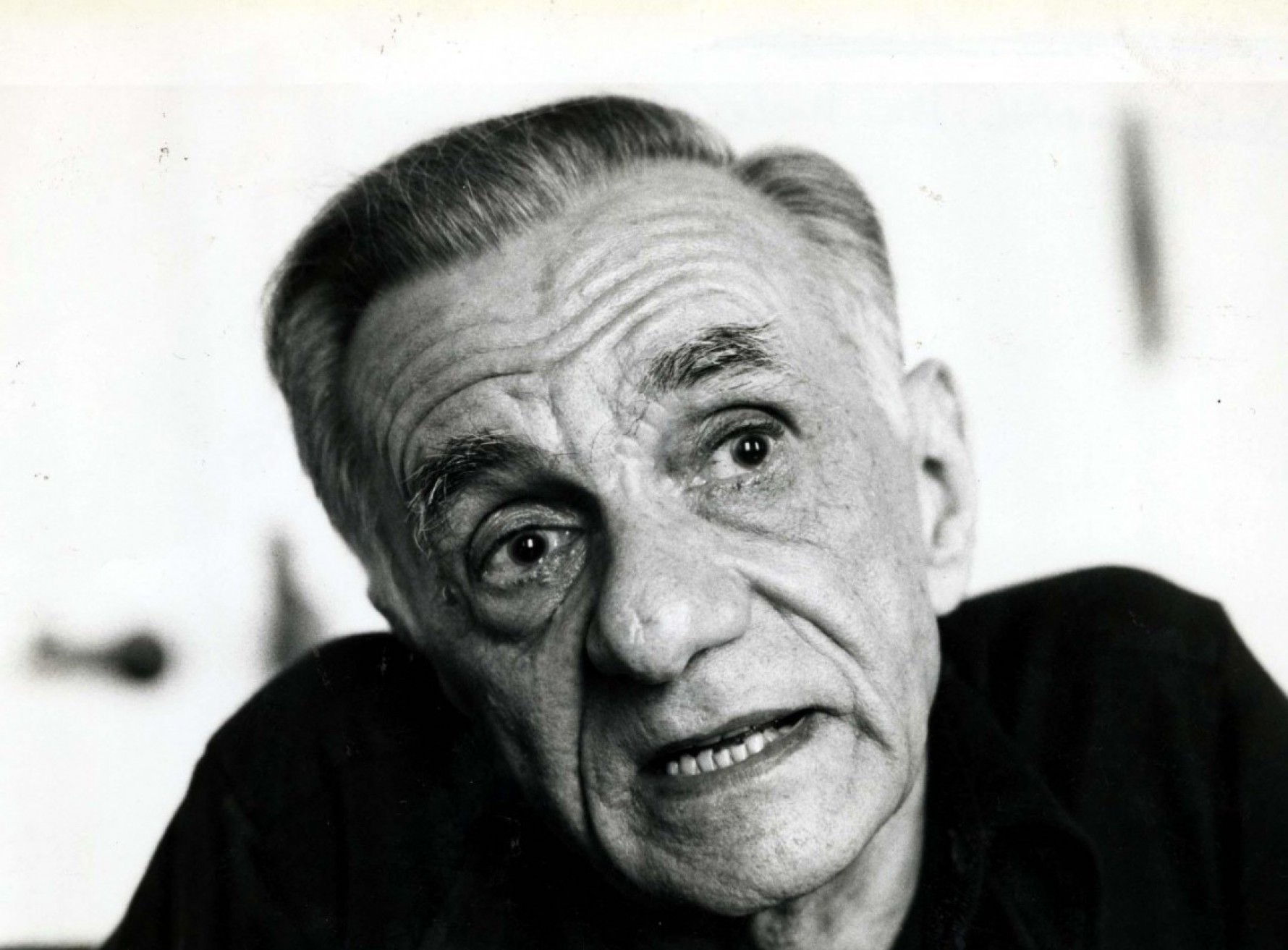 Poeta, acadêmico e diplomata pernambucano João Cabral de Melo Neto, 24.05.1988