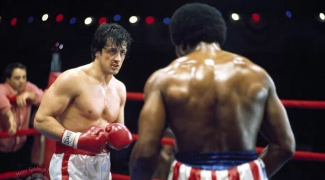 Entre os itens relacionado à história do lutador Rocky Balboa estão as luvas de boxe de Rocky III e das versões Creed