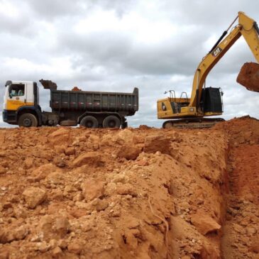 A Secretaria de Serviços Públicos segue com as obras da primeira escola de tempo integral; unidade é construída no Altos do Jequitibá