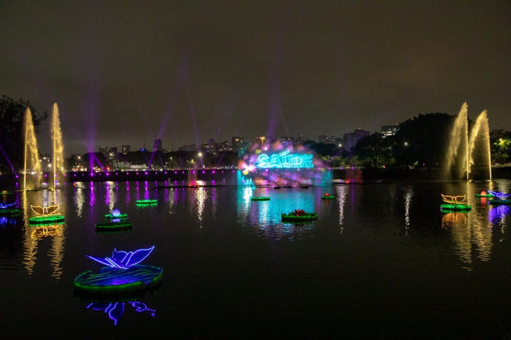 Natal do Parque Ibirapuera tem como objetivo valorizar a fauna e a flora; para isso, parque terá projeção holográfica na fonte do lago