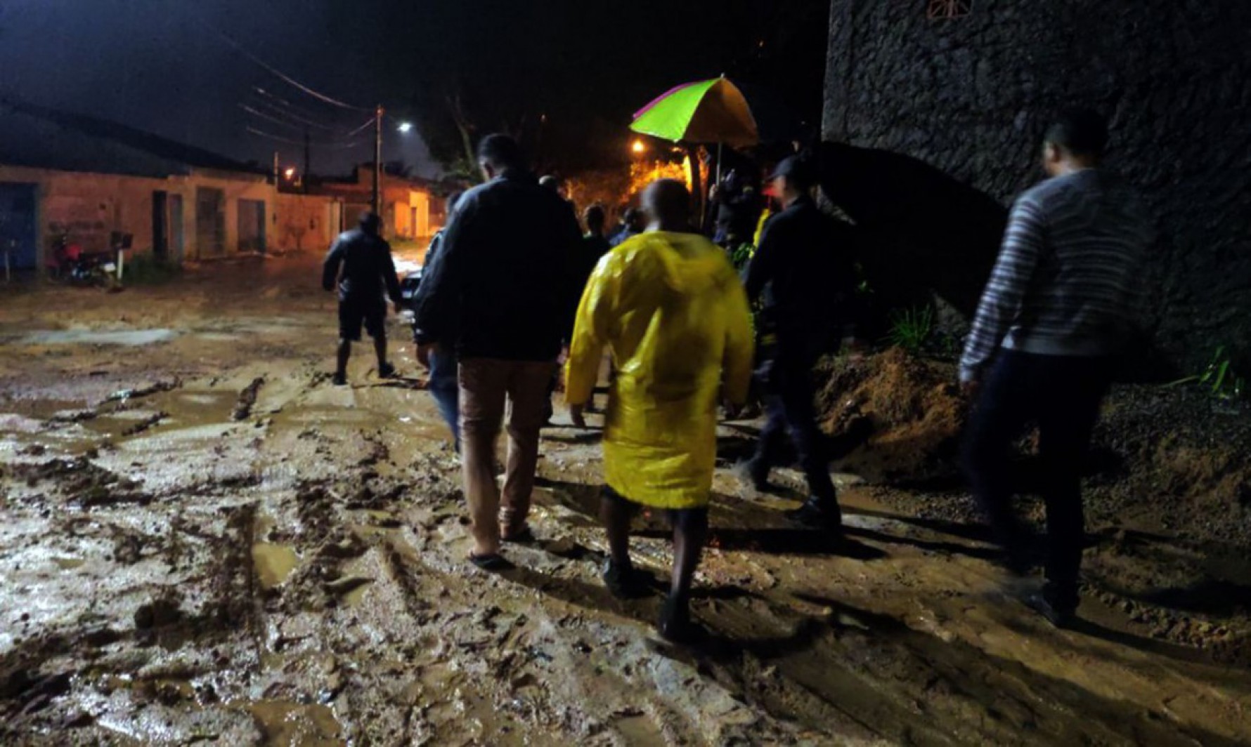 Cidade atingida pela chuva no sul da Bahia; enchentes no sul baiano e no norte de Minas foram provocadas por ciclone extratropical