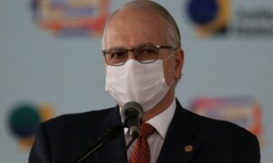 Fachin, que está às vésperas de assumir a presidência do TSE, disse que é urgente 'vacinar o País contra o vírus da misoginia'