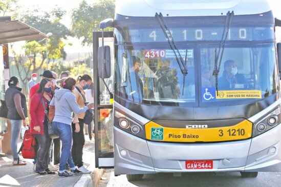 Ricardo Nunes disse que pretende manter o valor da tarifa de ônibus na capital paulista em 2022