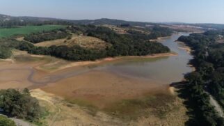 Estiagem provocou queda drástica do nível de água na represa de Itupararanga, que abastece a região