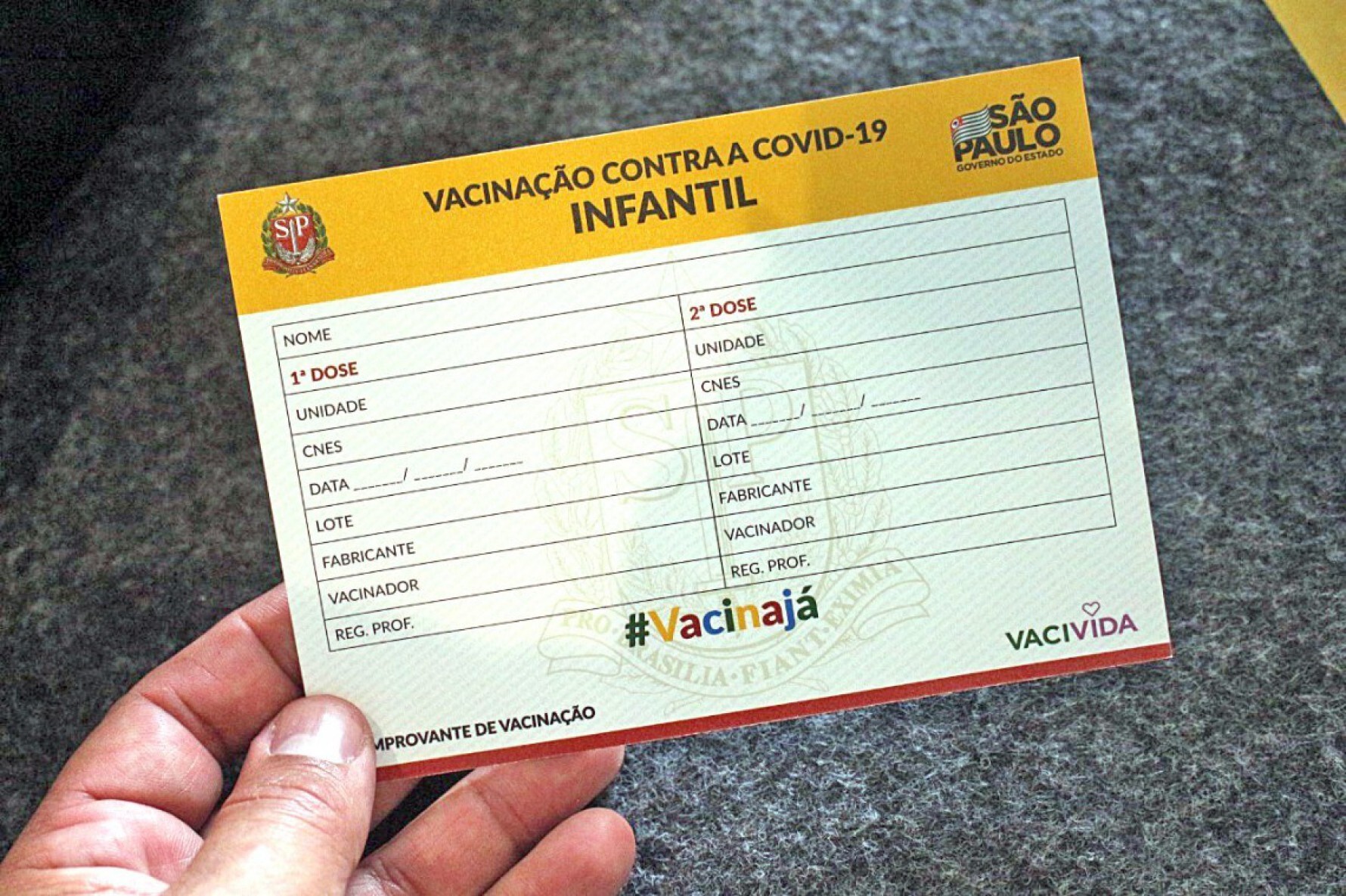 Cart&atilde;o para vacina&ccedil;&atilde;o de crian&ccedil;as contra a Covid-19 em SP
