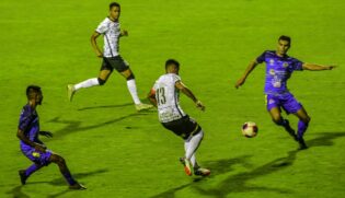 Partida entre São José E.C e Corinthians pela Copinha
