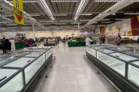 O fechamento do Extra Hiper de Taboão da Serra gerou promoções de até 50% de desconto