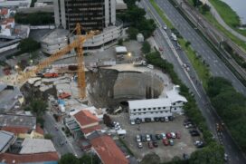 Desastre nas obras da linha 4-amarela do metrô em Pinheiros