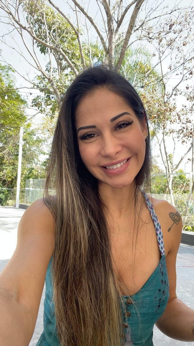 Maíra Cardi