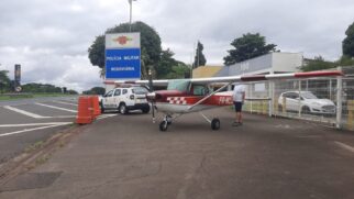 Monomotor faz pouso de emergência em rodovia de Piracicaba