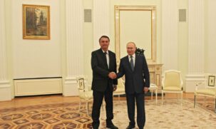 'Estou muito feliz e honrado com seu convite', disse Bolsonaro a Putin