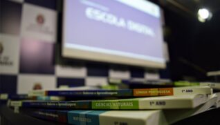 Programa Escola Digital foi prometido em 2019