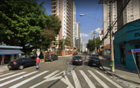Praça Vinte de Janeiro, no bairro Vila Regente Feijó, zona leste de SP